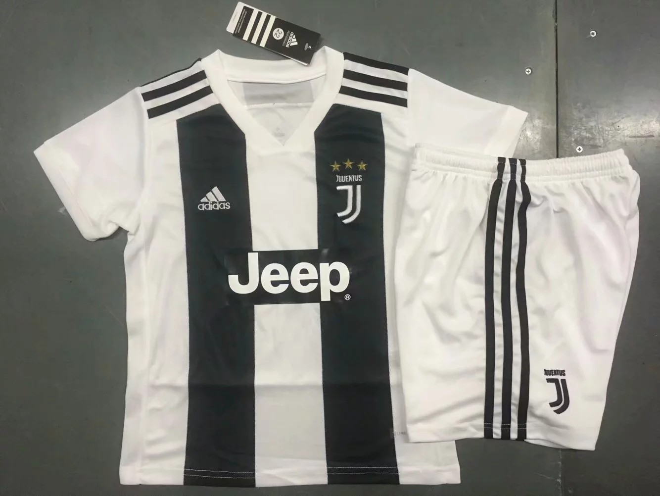 Juventus Ronaldo Jersey Kids,Juventus Black Jersey 2015,Kids 18/19