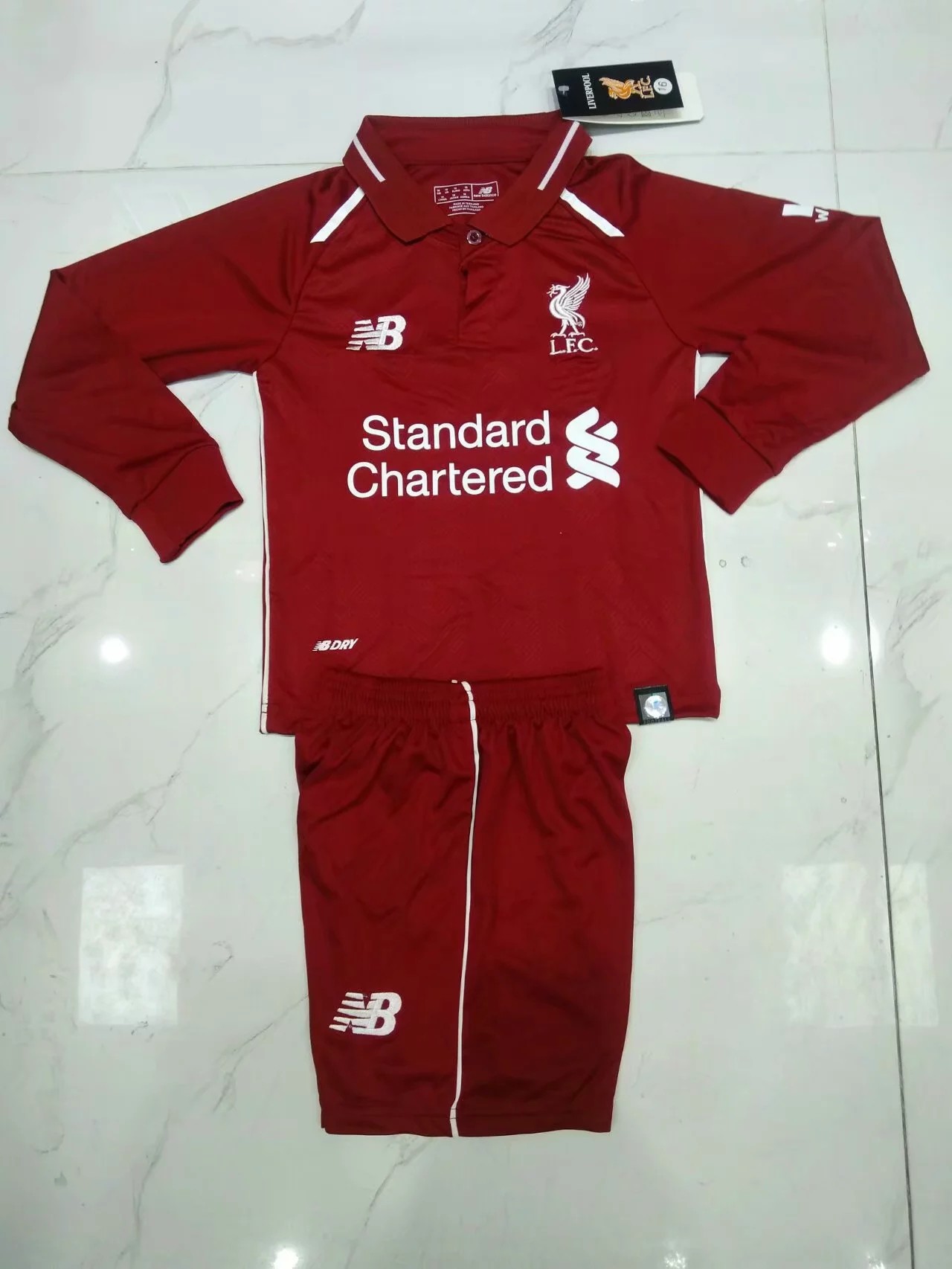 liverpool 1819 kit