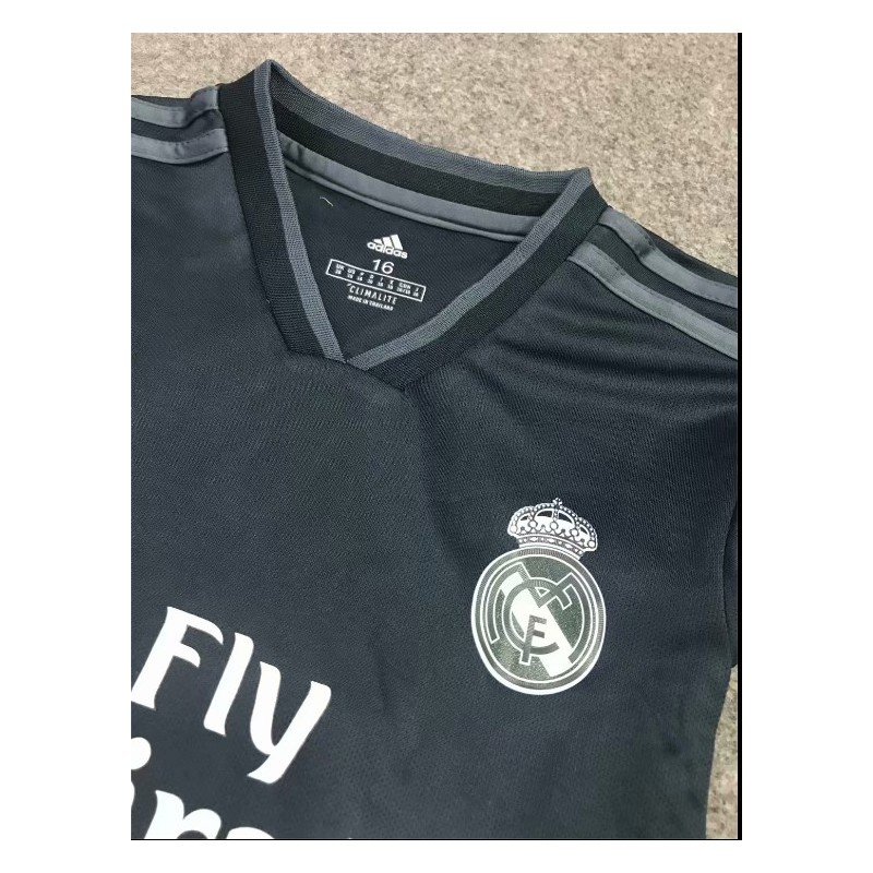 KAKA Real Madrid 12/13 Price 125 AED To order send whatsapp to 0508003211  Cash on delivery within 2 days